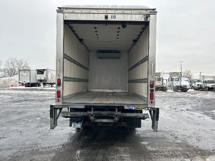 2018 Isuzu NQR - image 8