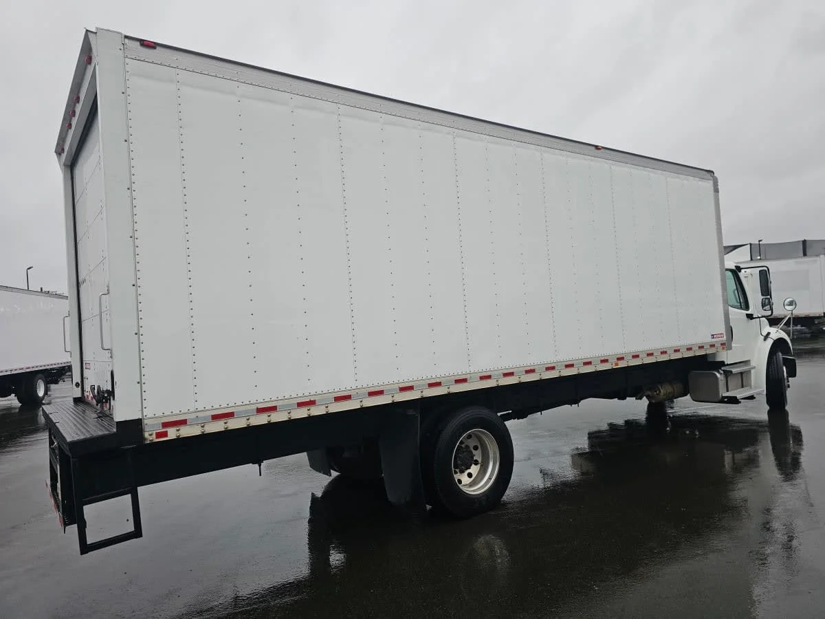 2019 Freightliner M2 106 in Tacoma, WA — photo 4