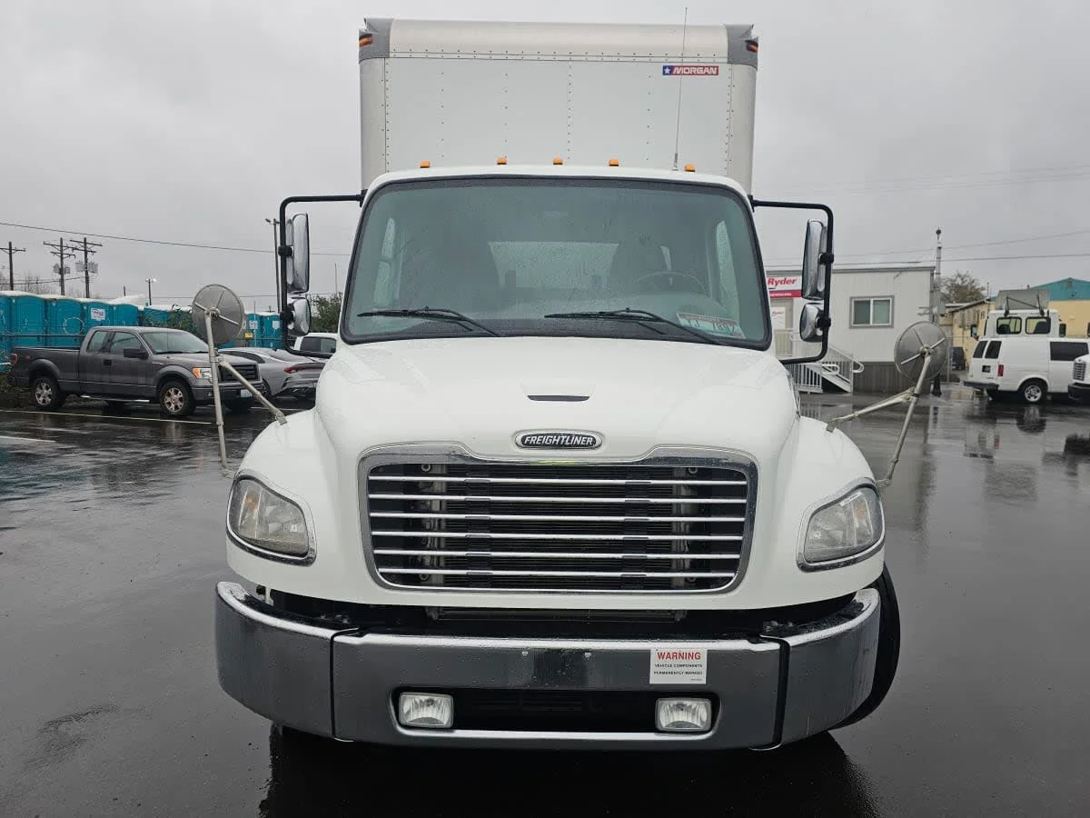 2019 Freightliner M2 106 in Tacoma, WA — photo 2