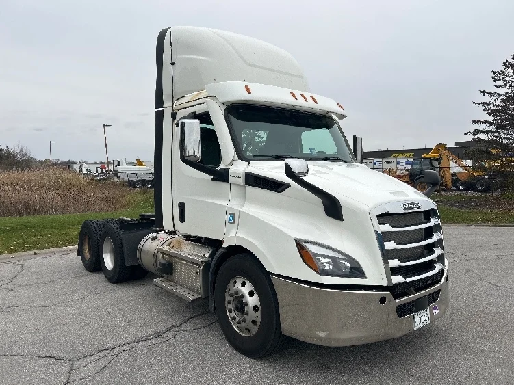 2021 Freightliner Cascadia in Rochester, NY