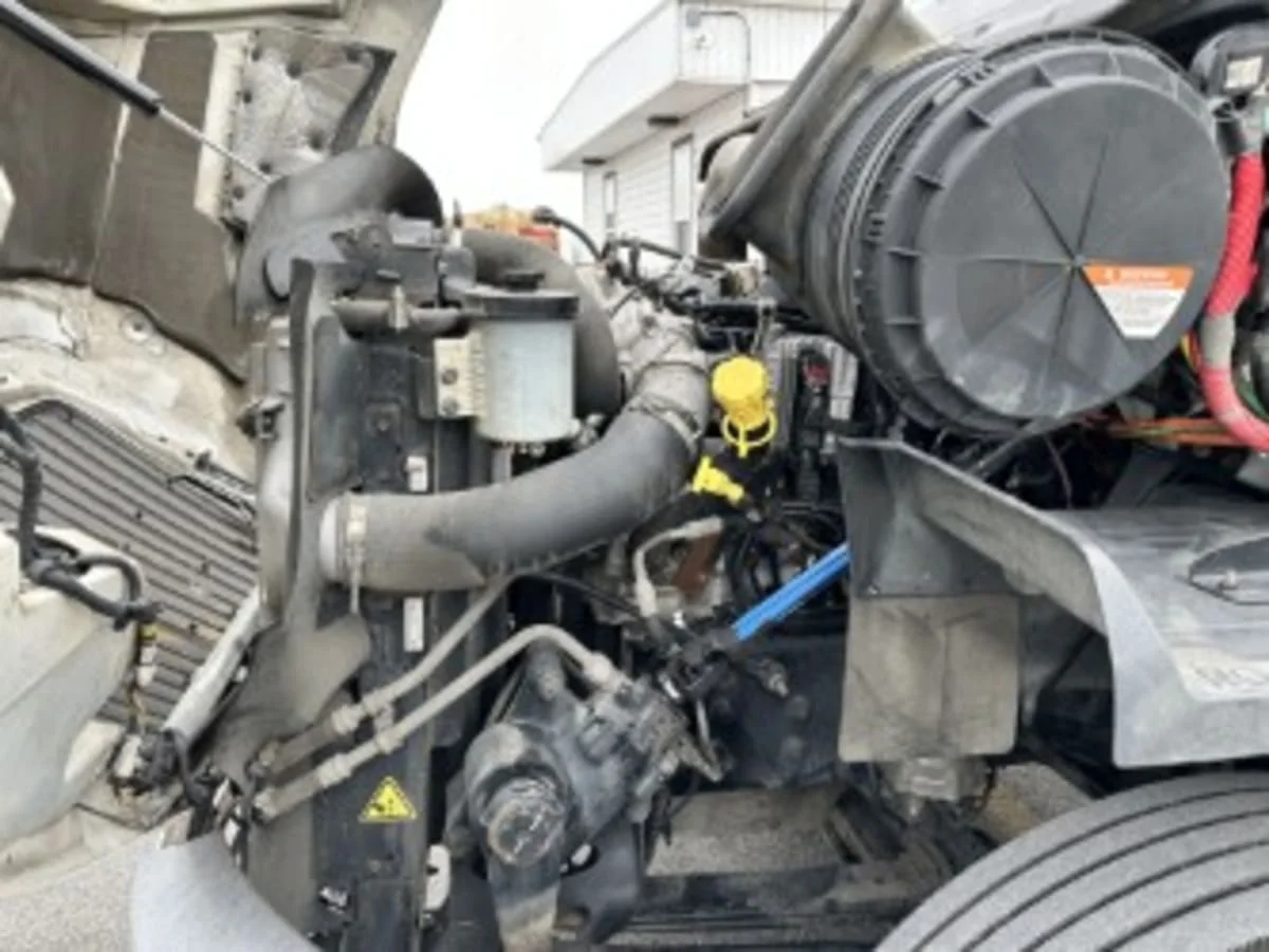 2018 International ProStar - image 8