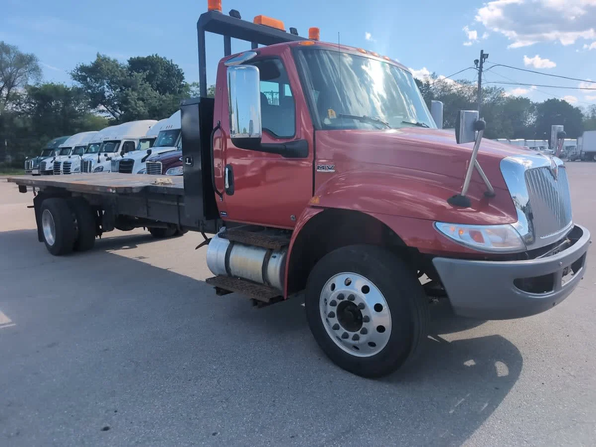 2020 International MV in Salisbury, MA — photo 3