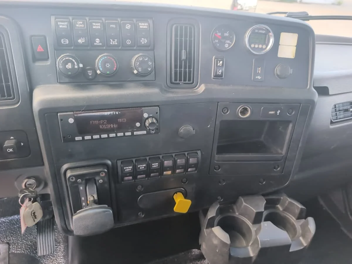 2020 International MV in Salisbury, MA — photo 10