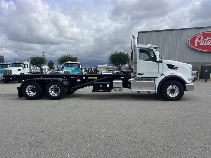 2027 Peterbilt 567 in Sylmar, CA — photo 6