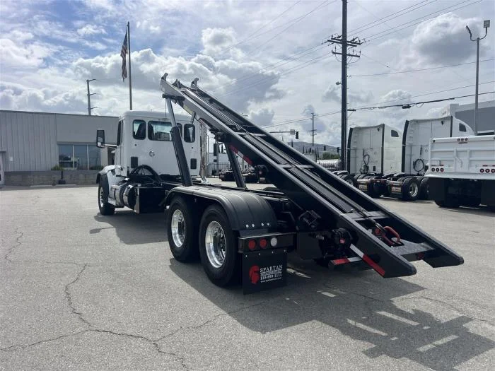 2027 Peterbilt 567 in Sylmar, CA — photo 35