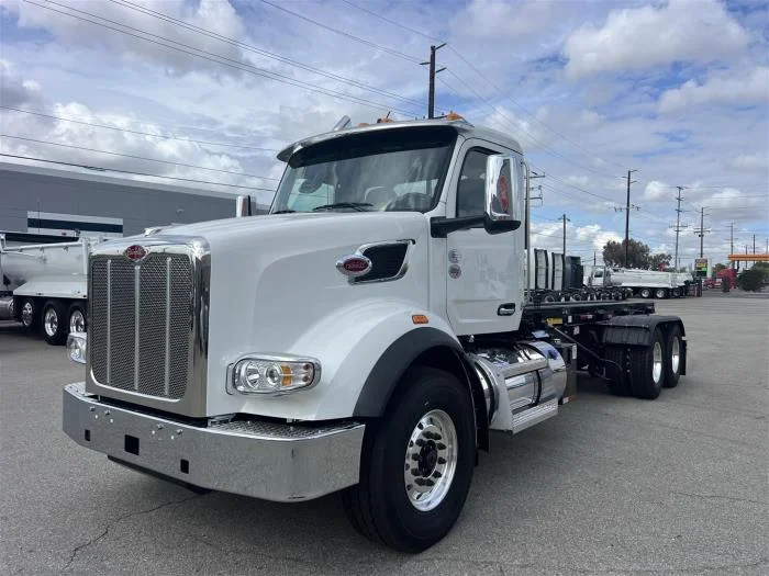 2027 Peterbilt 567 in Sylmar, CA — photo 3