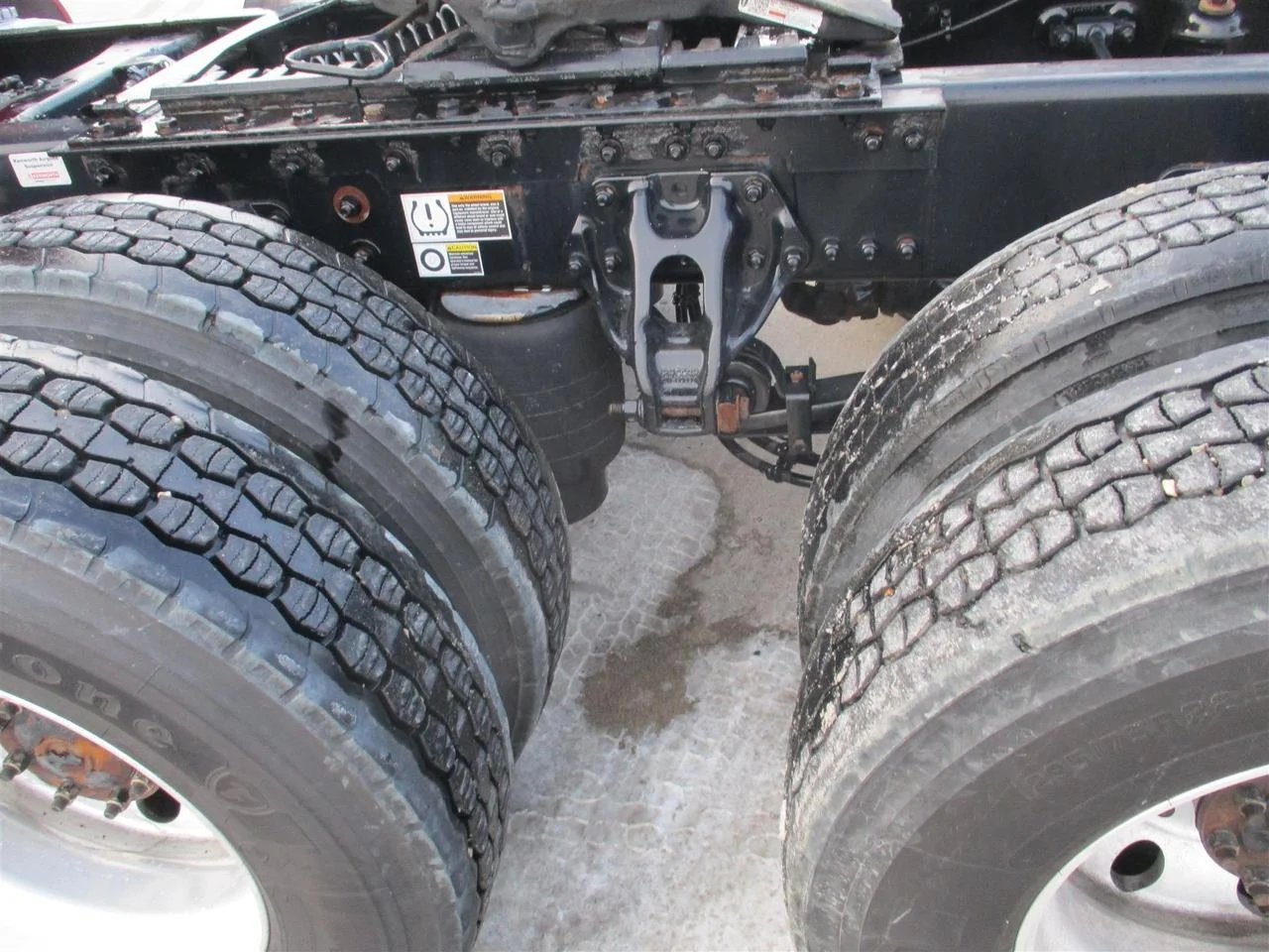 2022 Kenworth T680 - image 9