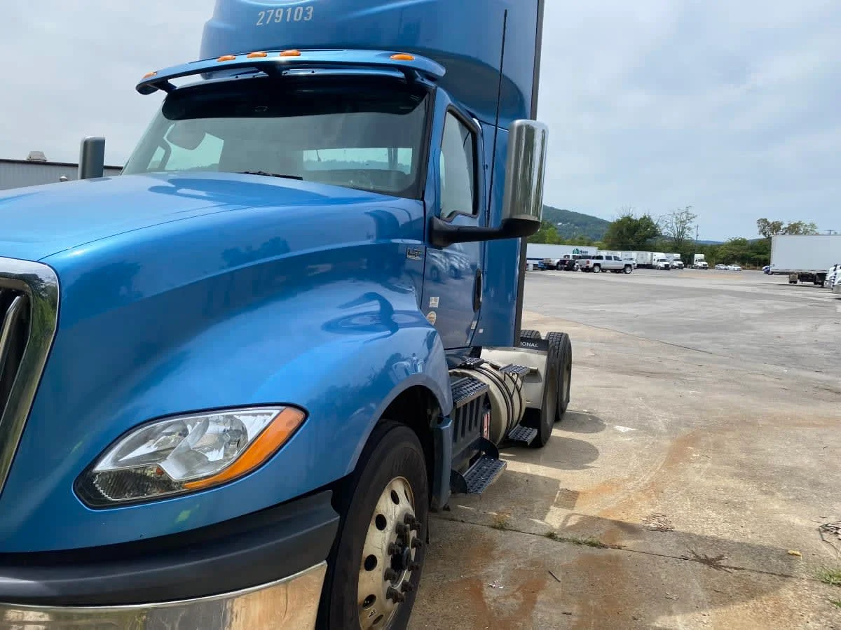 2020 International LT in La Vergne, TN
