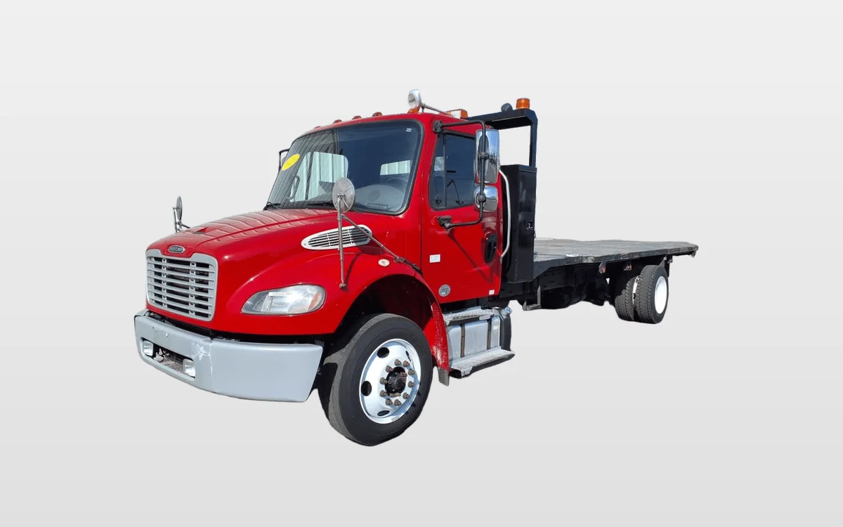 2016 Freightliner M2 106 - image 1