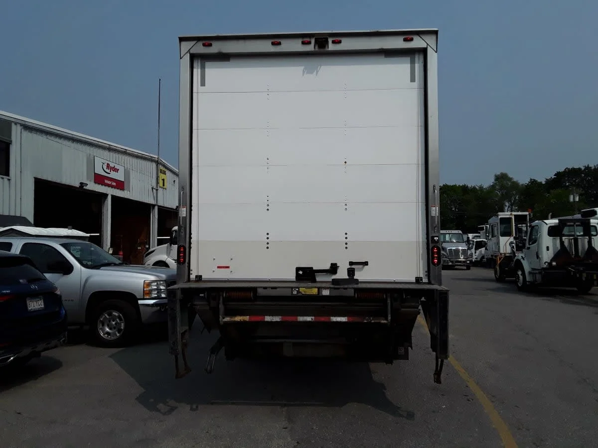 2020 Freightliner M2 106 - image 5