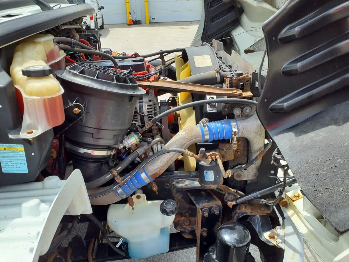 2018 Freightliner M2 106 in Indianapolis, IN — photo 12