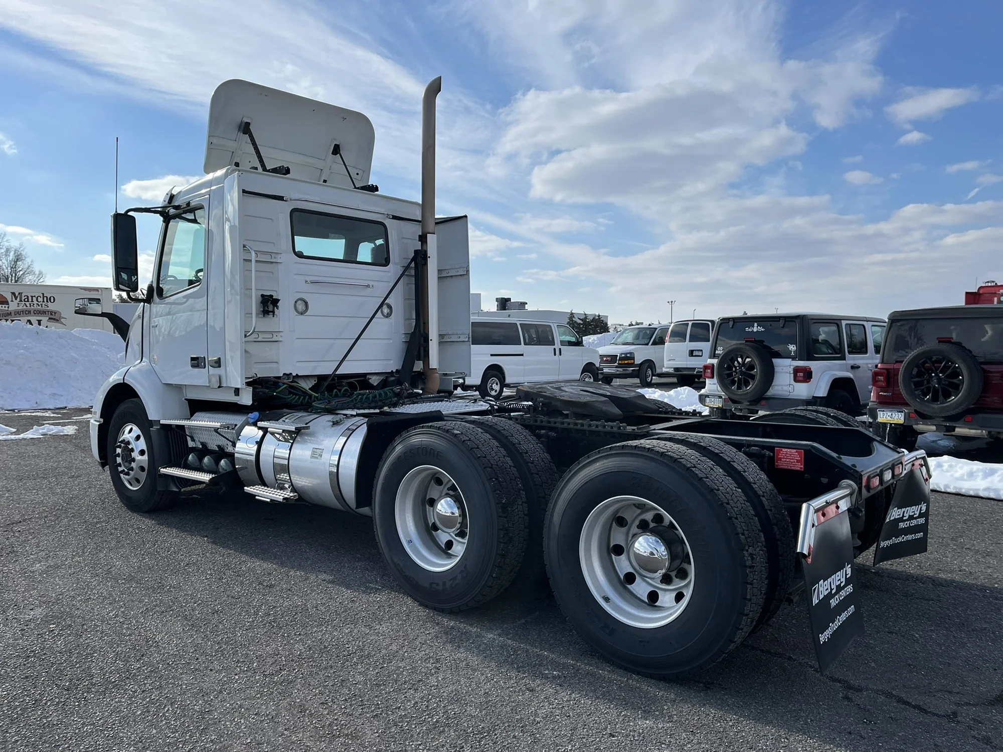 2019 Volvo VNR 640 — photo 6