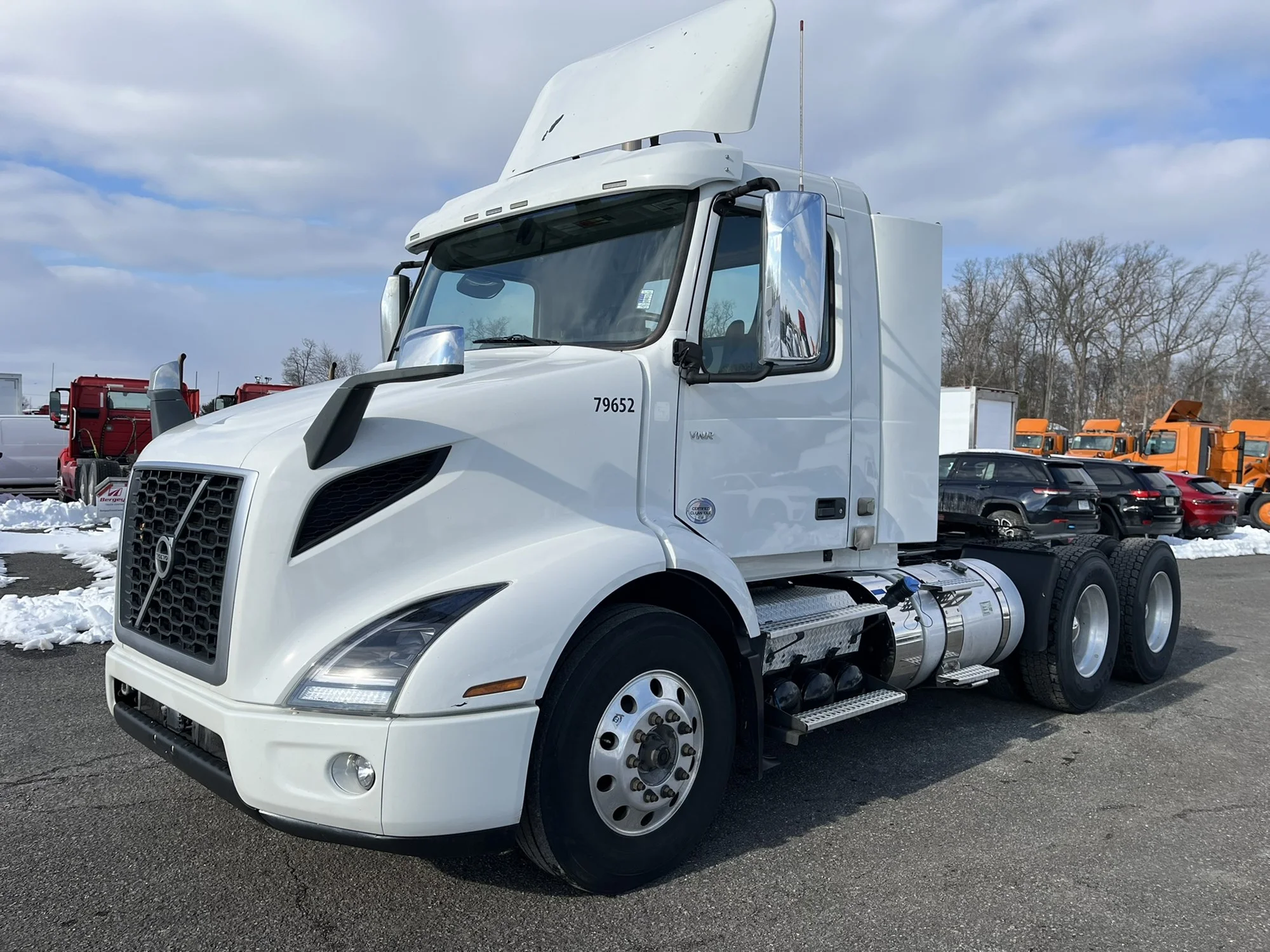 2019 Volvo VNR 640
