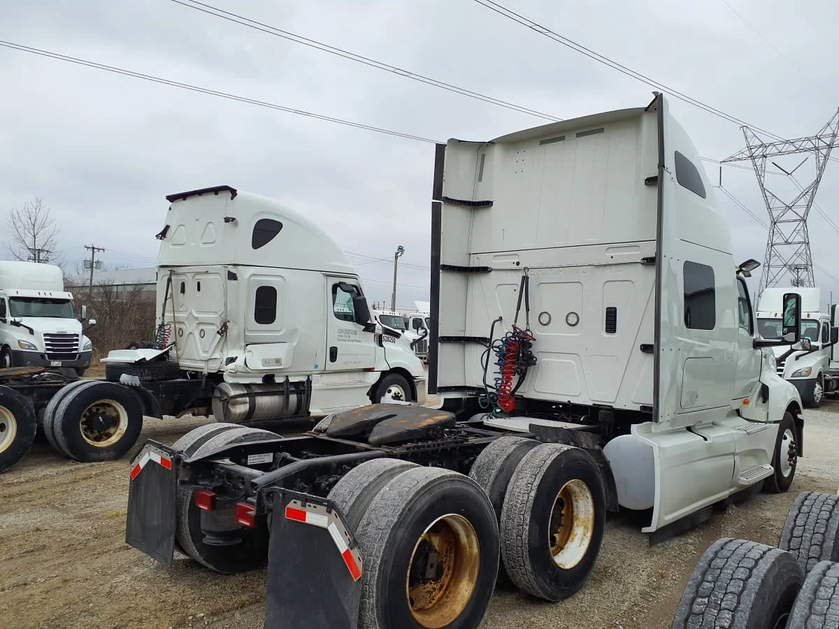 2020 International LT in Indianapolis, IN — photo 4