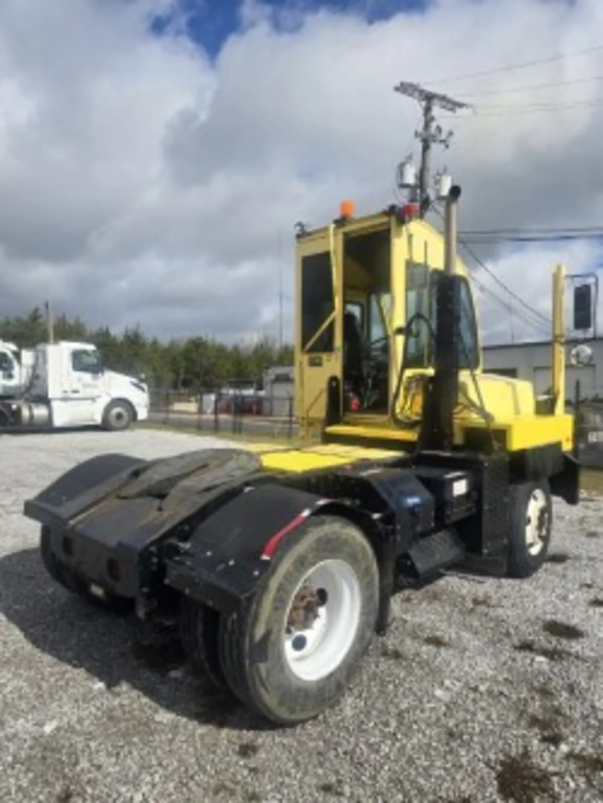 2021 Autocar in Birmingham, AL — photo 4