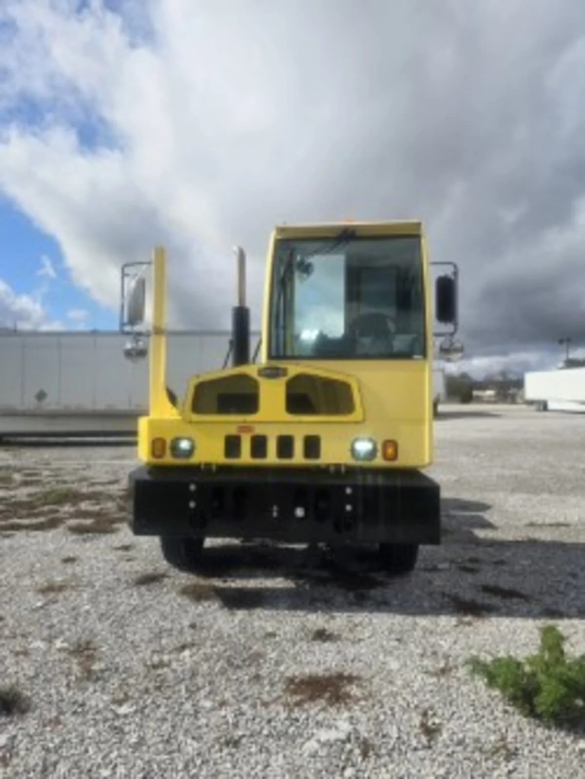 2021 Autocar in Birmingham, AL — photo 2