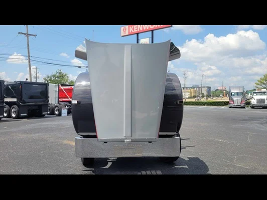 2023 Kenworth W900 in Memphis, TN — photo 9