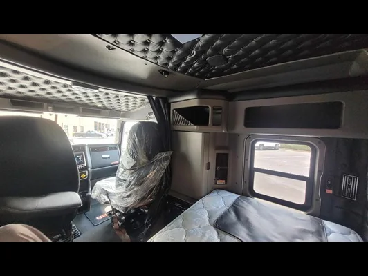2023 Kenworth W900 in Memphis, TN — photo 24