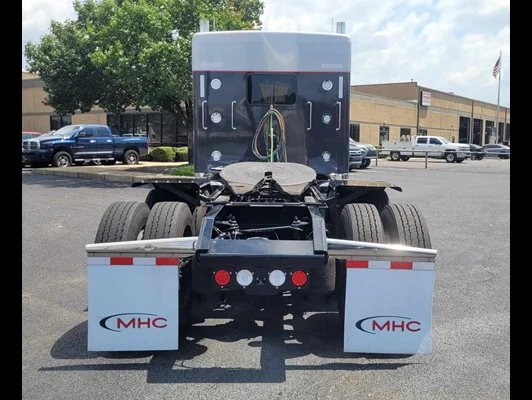 2023 Kenworth W900 in Memphis, TN — photo 5