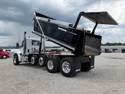 2027 Kenworth T880 in Tulsa, OK — photo 11