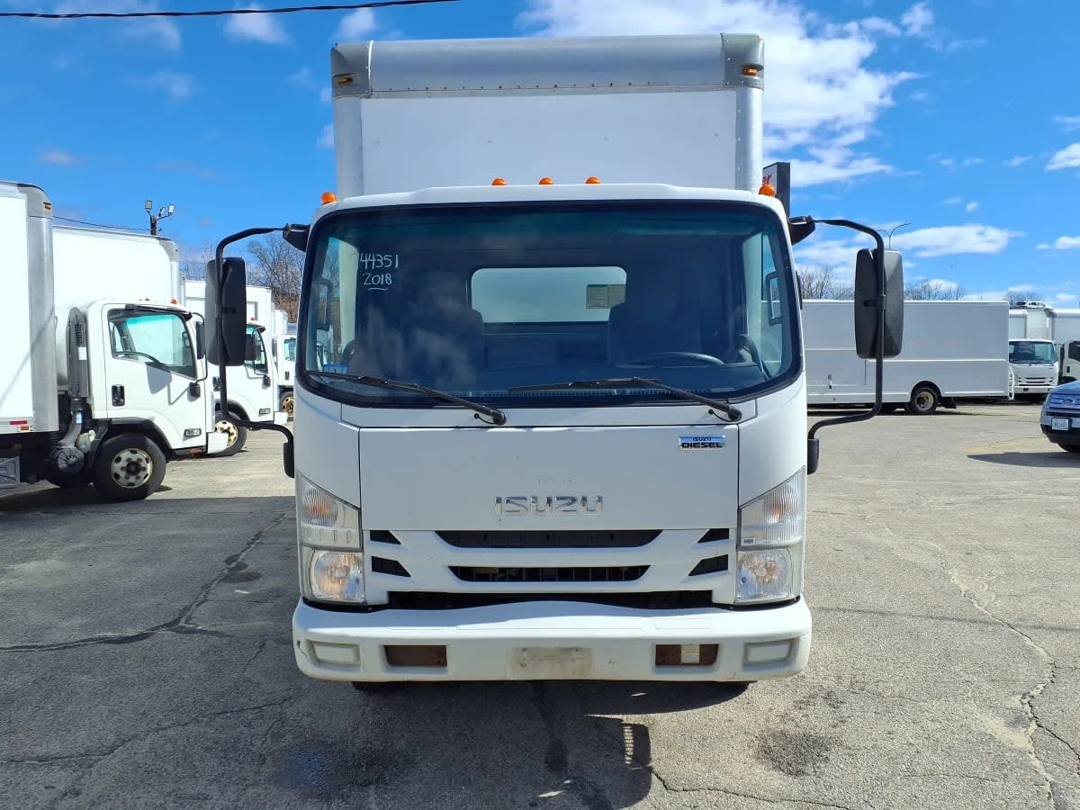 2018 Isuzu NPR - image 2