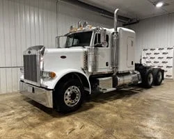2022 Peterbilt 389 in Hartford, SD — photo 46