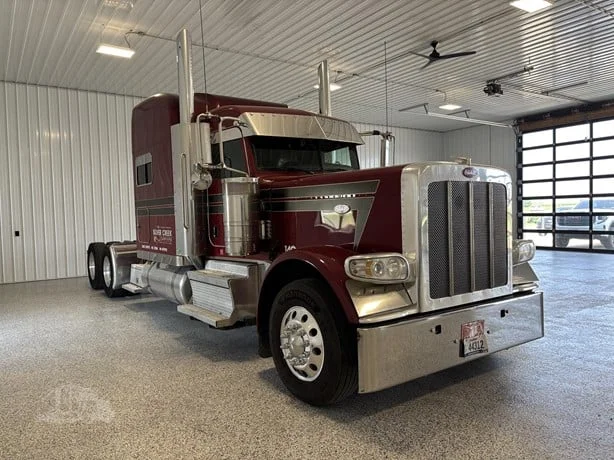 2022 Peterbilt 389 in Hartford, SD — photo 5