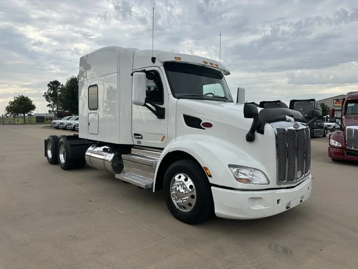 2022 Peterbilt 579 in Haines City, FL — photo 3