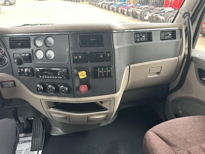 2022 Peterbilt 579 in Haines City, FL — photo 10