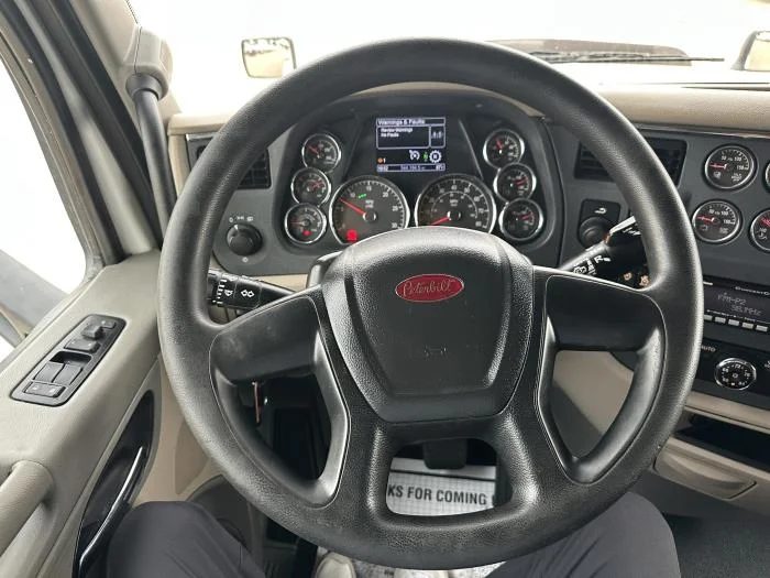 2022 Peterbilt 579 in Haines City, FL — photo 9