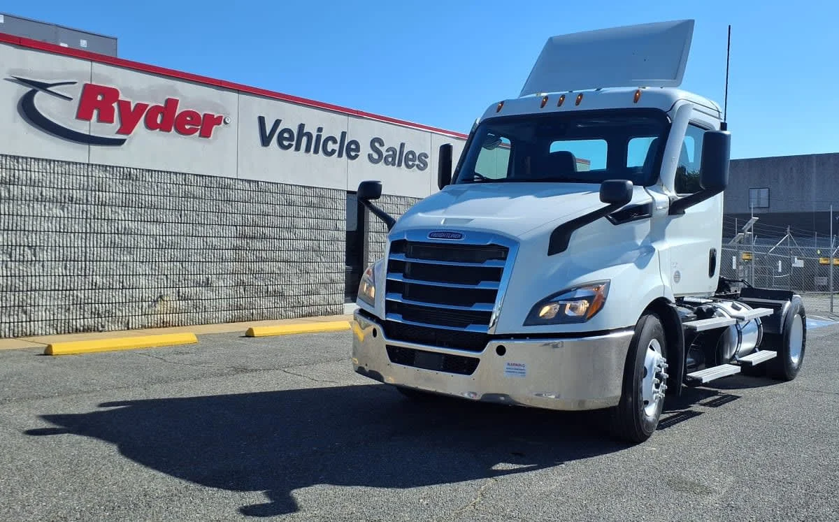 2020 Freightliner Cascadia in Memphis, TN