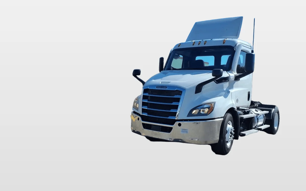 2020 Freightliner Cascadia - image 1