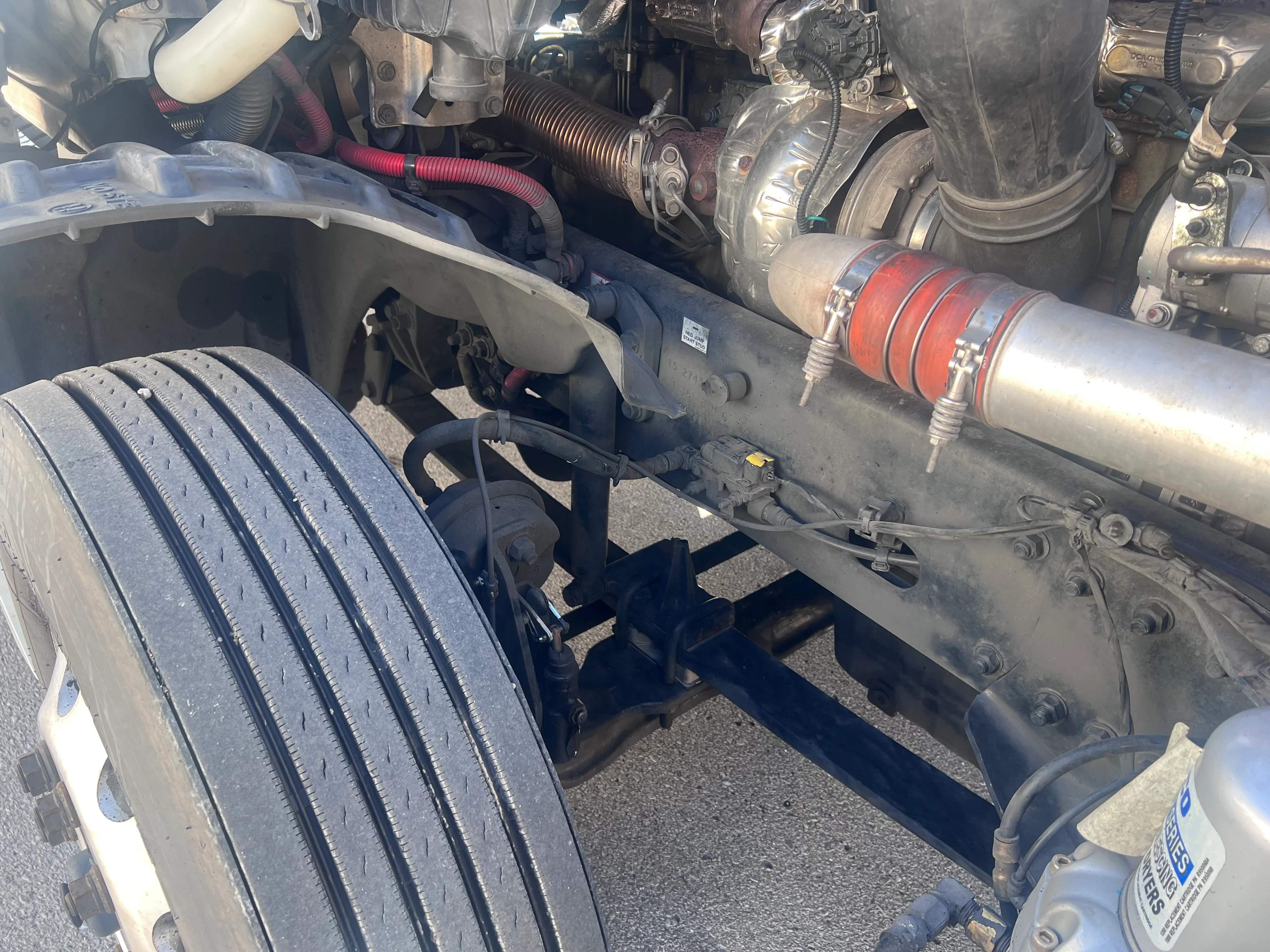 2023 Freightliner Cascadia in Nashville Isuzu, TN — photo 10