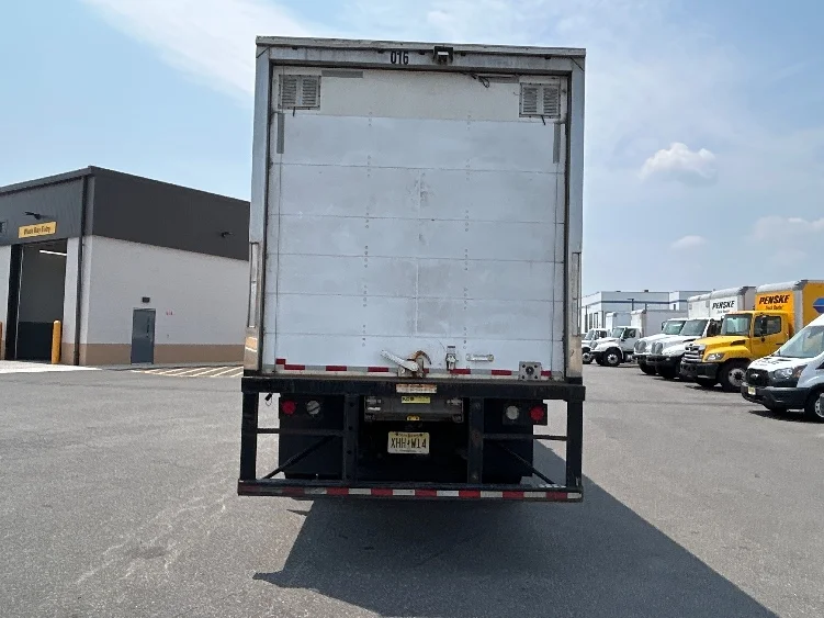 2020 International MV - image 7