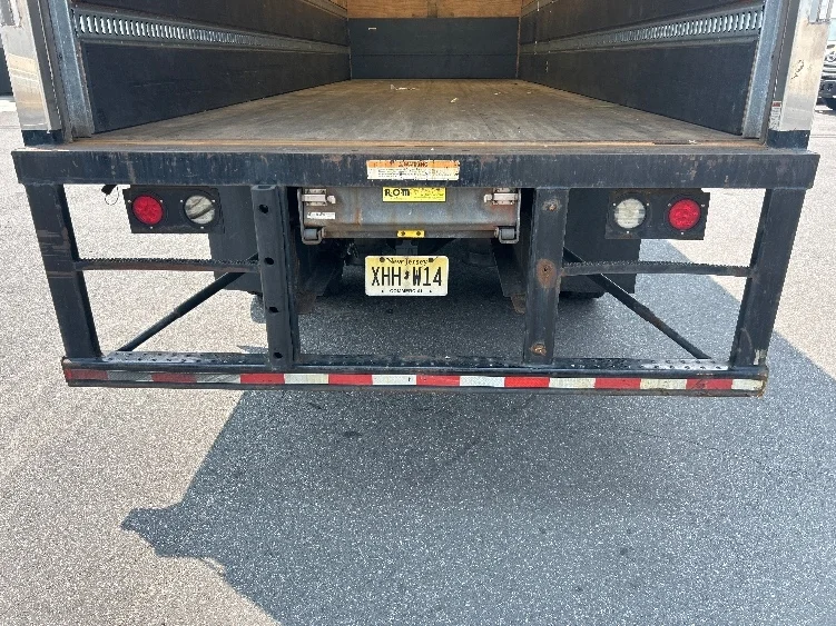 2020 International MV - image 9