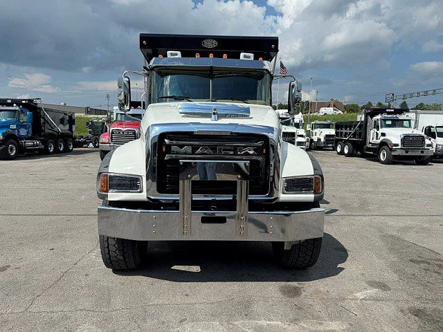2024 Mack Granite in La Vergne, TN — photo 2