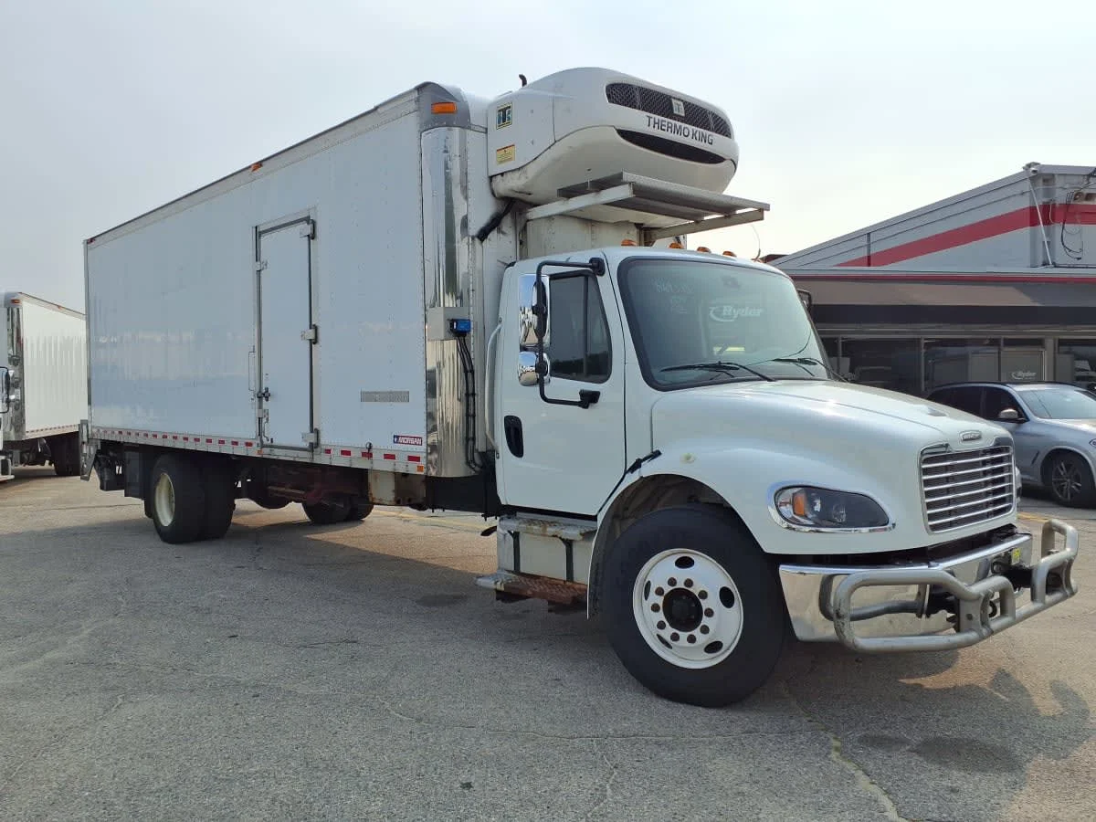 2019 Freightliner M2 106 in Warwick, RI — photo 3