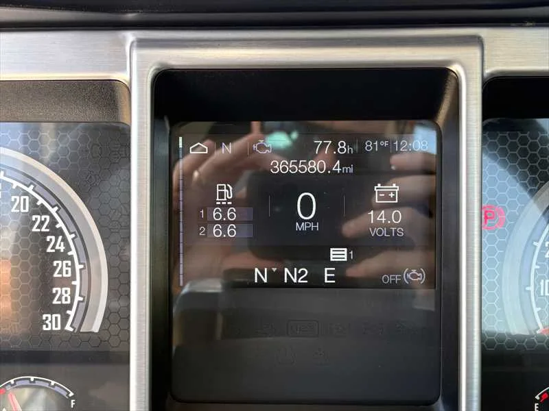 2020 Mack Pinnacle - image 12