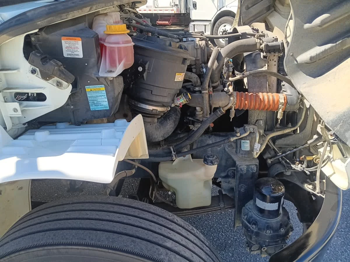 2019 Freightliner M2 106 - image 12