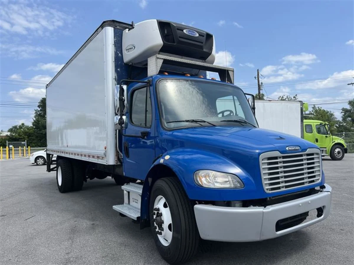 2018 Freightliner M2 106 in Beltsville, MD — photo 3