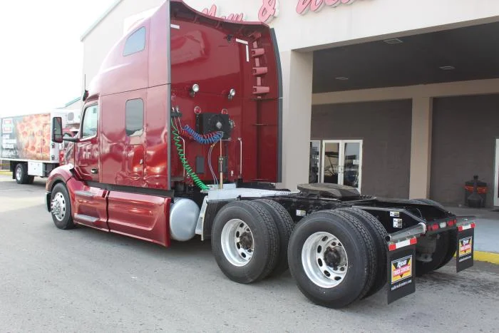 2023 Peterbilt 579 — photo 5