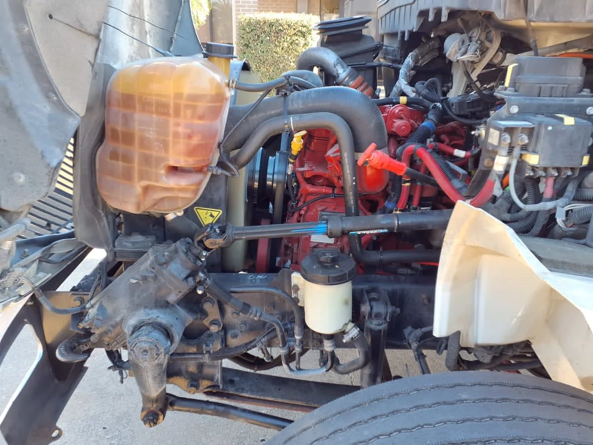 2018 International 4300 - image 9