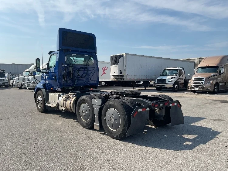 2020 International RH - image 5