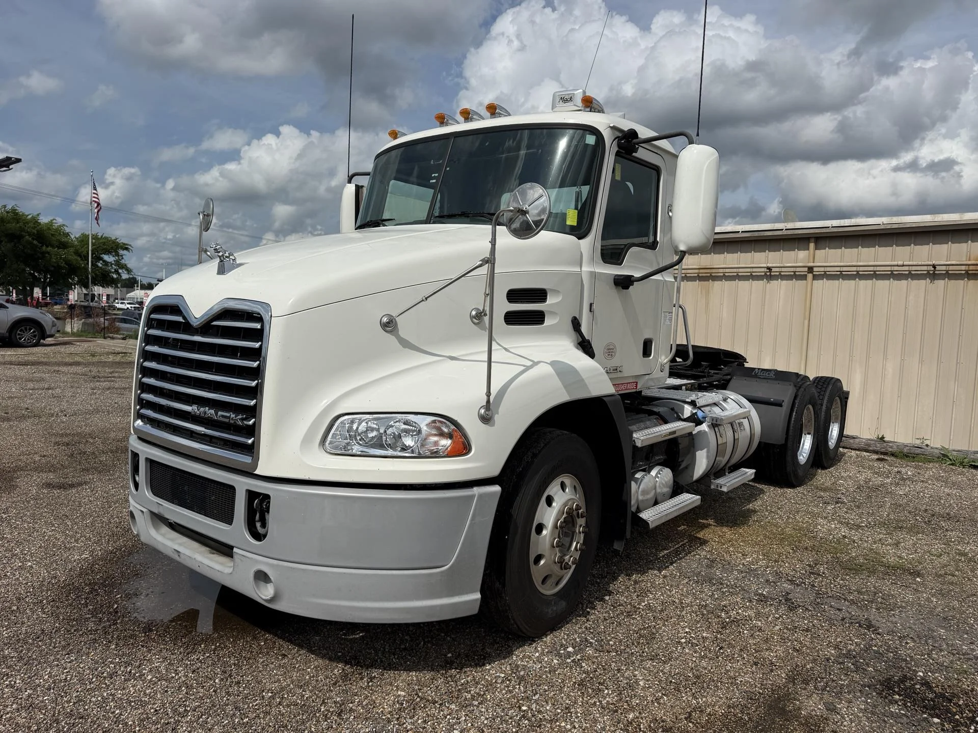 2015 Mack Pinnacle