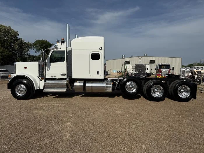 2026 Peterbilt 589 - image 5