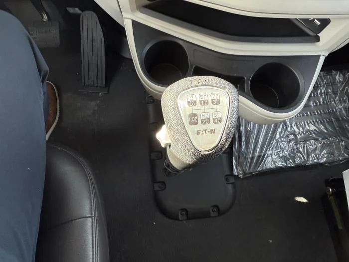 2026 Peterbilt 589 - image 39