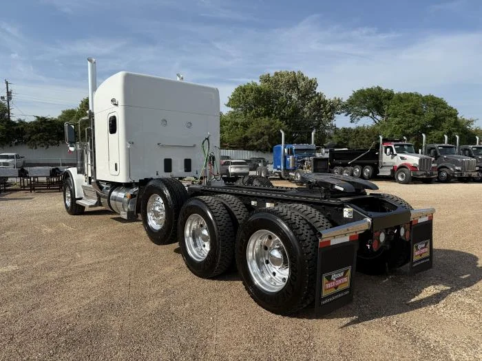 2026 Peterbilt 589 - image 7