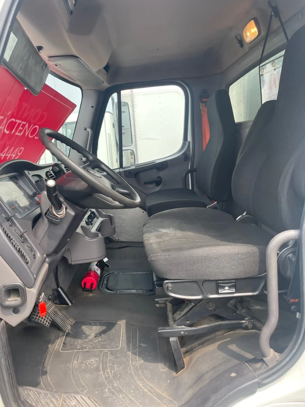 2020 Freightliner M2 106 - image 7