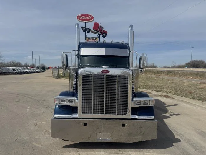 2027 Peterbilt 589 in Oklahoma City, OK — photo 8