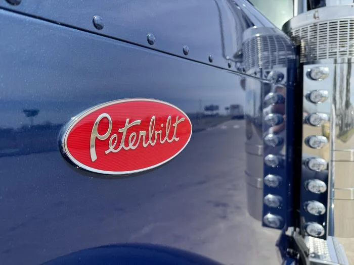 2027 Peterbilt 589 in Oklahoma City, OK — photo 12